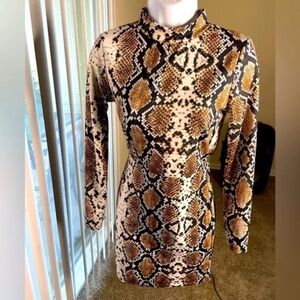 Pretty Little Thing Snake skin print dress (6)
